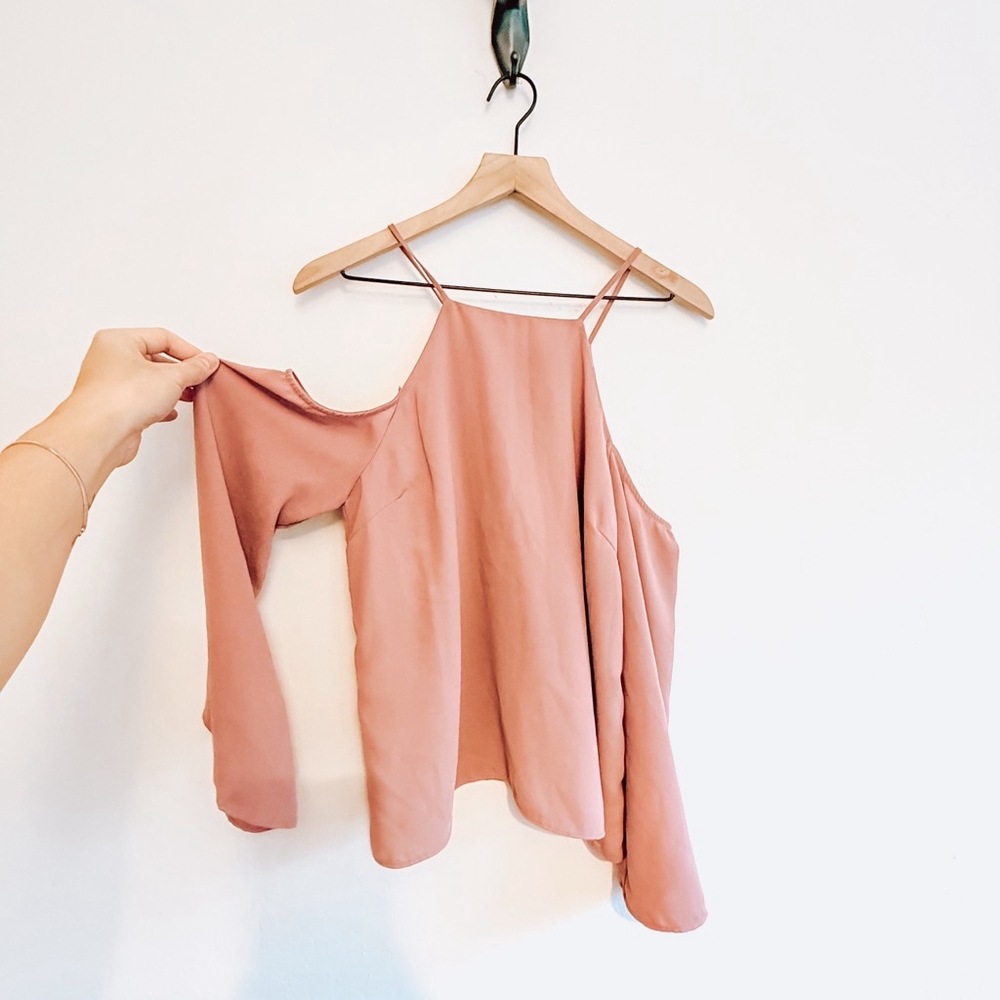 Charlotte Russe Women's Dusty Rose Cold Shoulder Blouse Size Medium